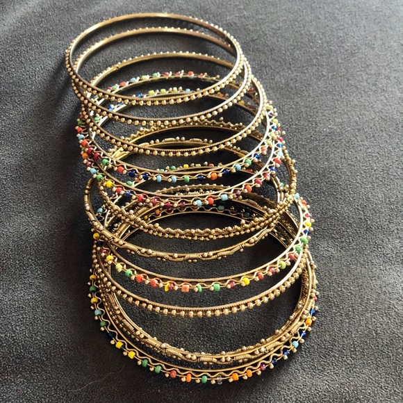 Bangle bracelets - Picture 3 of 3